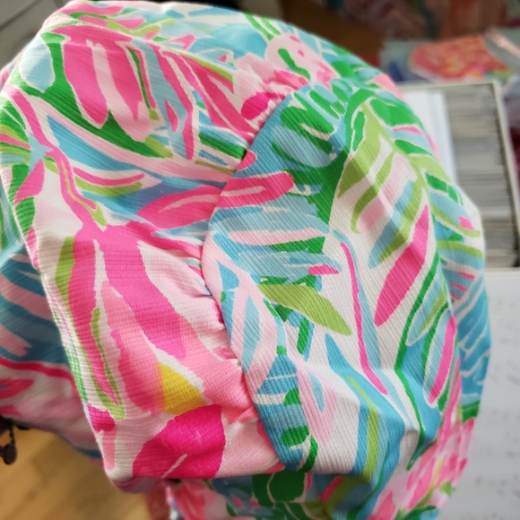 Lilly Pulitzer surgical cap with ties - Picture 4 of 4